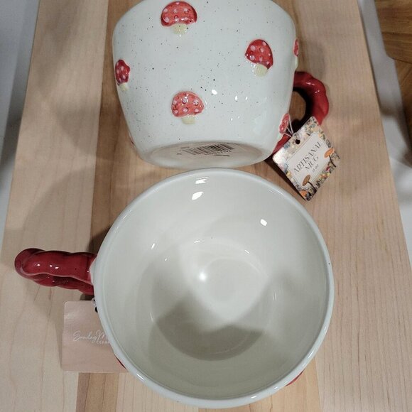 NWT Set Of 2 Mushroom Coffee Mugs Red & White Pottery Coffee Cups Toadstool - Picture 9 of 13